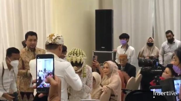 Pernikahan Kiki Amalia dan Agung Nugraha