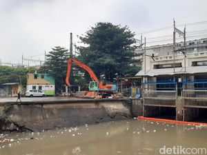 Update Tinggi Muka Air: Sunter Hulu Siaga 2, Pesanggrahan-Angke Hulu Siaga 3 Update Tinggi Muka Air: Sunter Hulu Siaga 2, Pesanggrahan-Angke Hulu Siaga 3