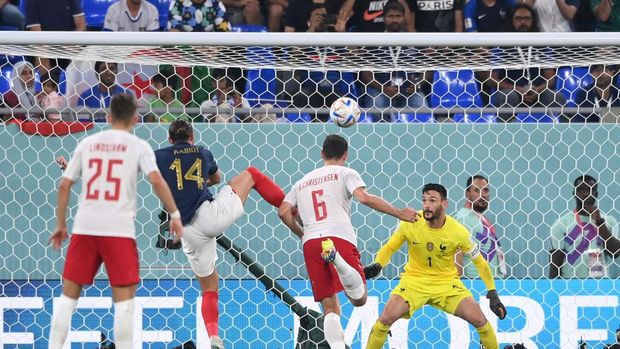DOHA, QATAR - NOVEMBER 26: Andreas Christensen of Denmark heads to score his side's first goal during the FIFA World Cup Qatar 2022 Group D match between France and Denmark at Stadium 974 on November 26, 2022 in Doha, Qatar. (Photo by Stu Forster/Getty Images)