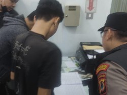 Petugas di Makassar Razia 3 Pasangan Muda-mudi Berduaan di Kos Eksklusif