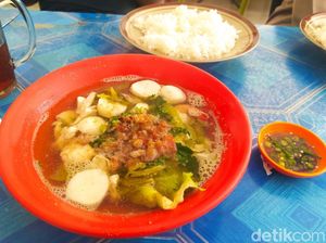 Menikmati Gurih dan Segarnya Sop Ikan Khas Batam Menikmati Gurih dan Segarnya Sop Ikan Khas Batam
