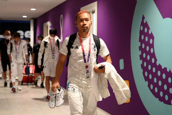 DOHA, QATAR - NOVEMBER 27: Yuto Nagatomo of Japan arrives at the stadium prior to the FIFA World Cup Qatar 2022 Group E match between Japan and Costa Rica at Ahmad Bin Ali Stadium on November 27, 2022 in Doha, Qatar. (Photo by Shaun Botterill - FIFA/FIFA via Getty Images)