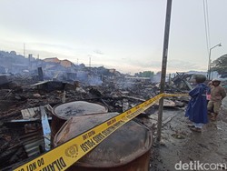 Pasar Kesamben Blitar Terbakar Hanguskan 359 Lapak-Kios Pedagang