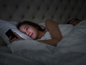 Pakar UI Jelaskan Dampak Sleep Call, Benarkah Bisa Bikin Cepat Tidur? Pakar UI Jelaskan Dampak Sleep Call, Benarkah Bisa Bikin Cepat Tidur?