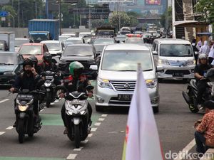 Ada Demo, Arus Lalin di Depan DPR Sempat Tersendat
