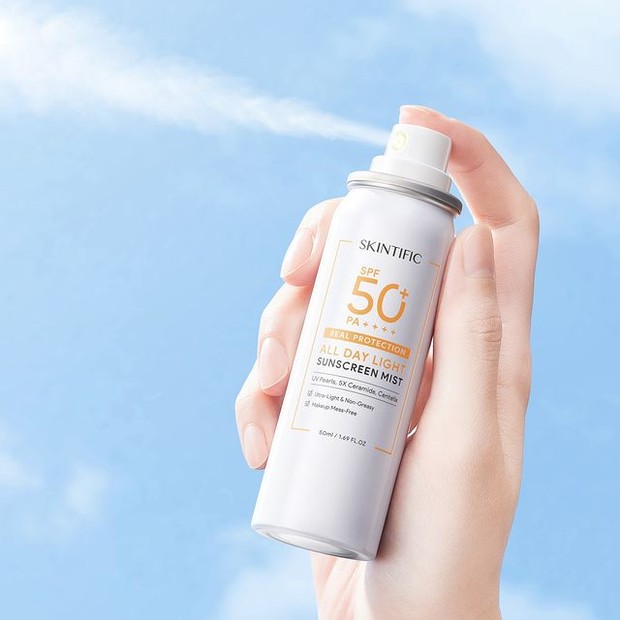 All Day Light Sunscreen Mist / foto: Instagram.com/skintificid All Day Light Sunscreen Mist