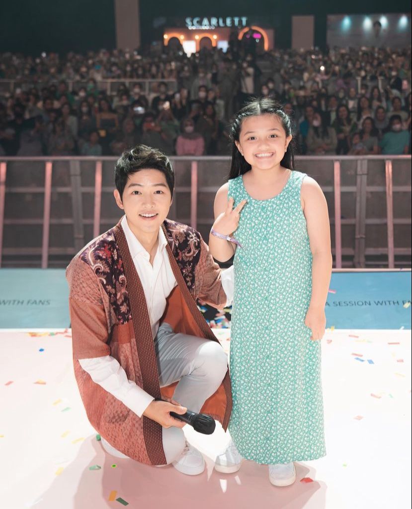 Arsy Foto Bareng Song Joong Ki Arsy Foto Bareng Song Joong Ki