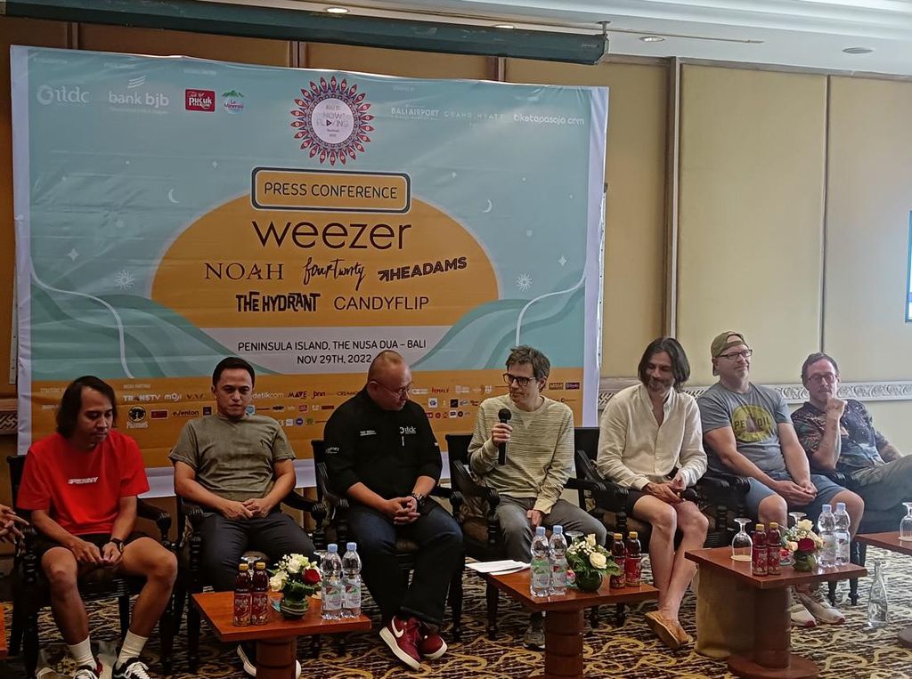 Weezer Siap Guncang Nusa Dua Bali, Dibuka The Adams-Noah