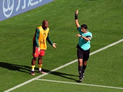 Pemain Cadangan Kamerun Ini Apes, Dikartu Kuning saat Ikut Rayakan Gol