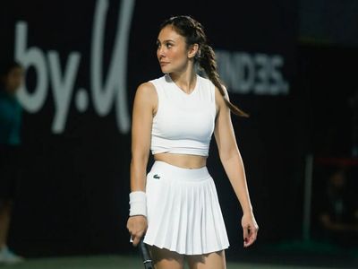 7 Gaya Stylish Artis Indonesia saat Main Tenis, Wulan Guritno Jadi Sorotan