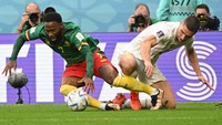 Skor 3-3 bertahan sampai laga usai. Kedua tim pun masih bertahan di posisi 3-4, sama-sama baru mengoleksi satu poin dari dua laga. Brasil dan Swiss masih memimpin dengan tiga poin dan baru akan bermain Senin (28/11) malam WIB nanti.