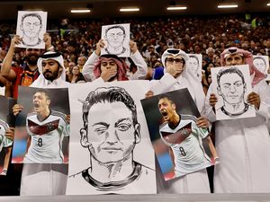 Foto Mesut Oezil di Laga Spanyol Vs Jerman Foto Mesut Oezil di Laga Spanyol Vs Jerman