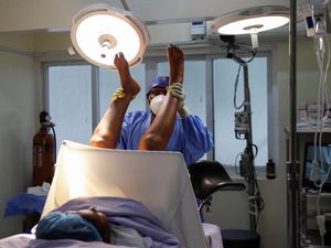 Wanita di Kenya Jalani Operasi Klitoris Setelah Jalani Sunat Semasa Kecil