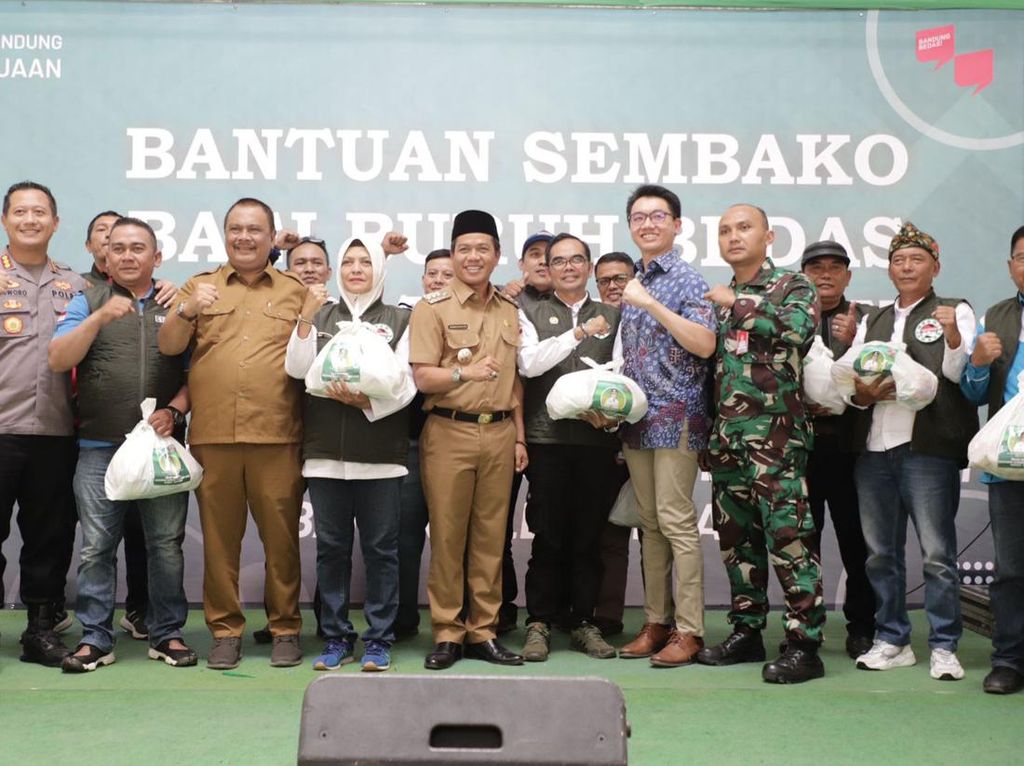 21.000 Pekerja di Kabupaten Bandung Dapat Bantuan Sembako