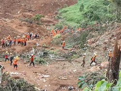 Hujan Deras di Cianjur, Pencarian Korban Longsor Dihentikan Sementara