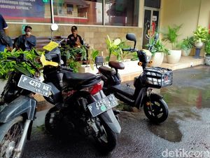 Perampokan Toko Emas Jember, Hasil Rampokan Dibelikan Motor-Sepeda Listrik Perampokan Toko Emas Jember, Hasil Rampokan Dibelikan Motor-Sepeda Listrik