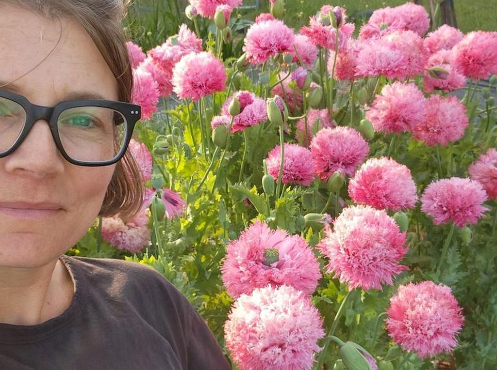 Petani Bunga Australia Berurusan dengan Polisi karena Tak Sengaja Tanam Opium