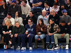 Digosipkan Pacaran, Pete Davidson dan Emily Ratajkowski Go Public