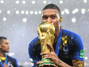 Dari Gurita hingga Kecerdasan Buatan, Ini Cara Menebak Juara Piala Dunia