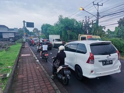 ATCS-Personel Dishub Turun, Jalur Simpang Bangsal Tetap Macet