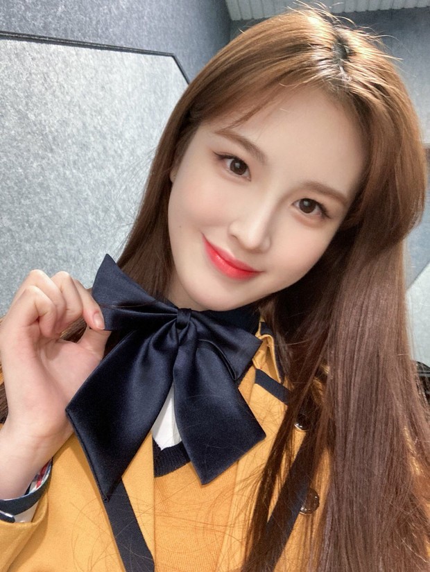 Potret Jaehee Weeekly/ Foto: twitter.com/_Weeekly Potret Jaehee Weeekly