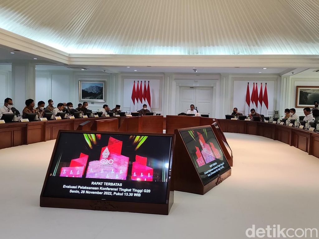 Jokowi Kumpulkan Para Menteri di Istana Syukuran KTT G20 Bali