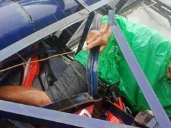 Baliho Roboh di Aloha Sidoarjo Timpa Pemotor, Satu Orang Luka