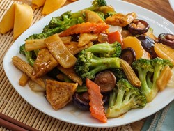 Resep Capcay Tahu dan Sayuran yang Komplet Nutrisinya