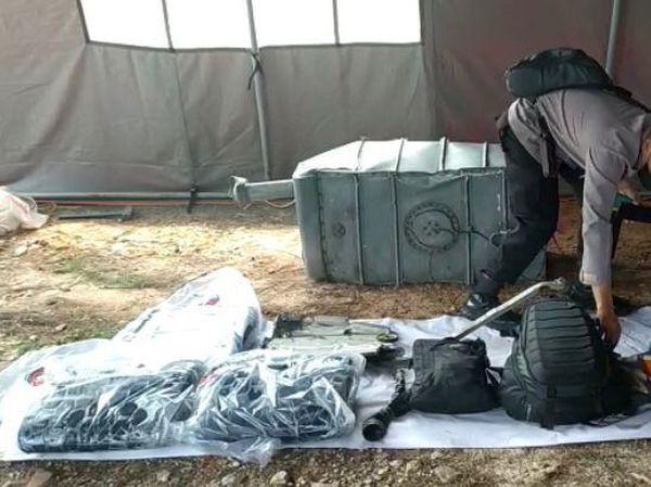 Penampakan Serpihan Helikopter Polri yang Jatuh di Belitung Timur