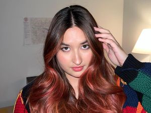 Deretan Lagu Terbaik Stephanie Poetri, I Love You 3000 hingga Selfish Deretan Lagu Terbaik Stephanie Poetri, I Love You 3000 hingga Selfish