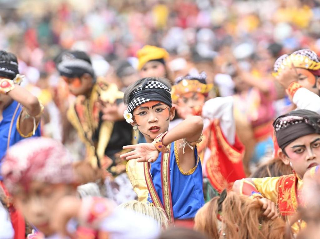 Potret Jaran Kepang, Tarian Penyambung Persaudaraan dari Temanggung Potret Jaran Kepang, Tarian Penyambung Persaudaraan dari Temanggung
