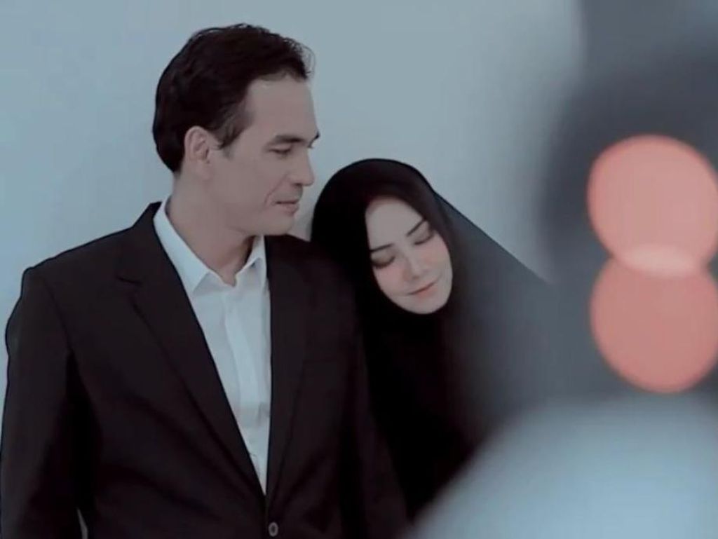 Blak-blakan Teddy Syah 4 Bulan Kenal Anne Langsung Nikah Persiapan Singkat Banget Blak-blakan Teddy Syah 4 Bulan Kenal Anne Langsung Nikah Persiapan Singkat Banget