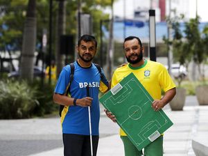 Membantu Teman Tunanetra-Tuli Rasakan Piala Dunia 2022