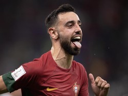 Bruno Fernandes Lewati Ronaldo dan Samai Messi