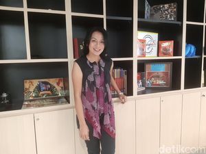 Dee Lestari Rilis Berduka, Berawal dari Obrolan dengan Mendiang Suami Dee Lestari Rilis Berduka, Berawal dari Obrolan dengan Mendiang Suami