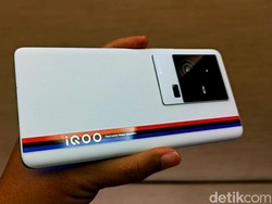 Efisiensi, iQOO Bakal Dilebur ke Vivo