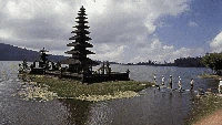 Menelisik Istana Para Dewa di Nusantara