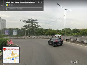 Melihat Celah di Flyover Jembatan Gantung Lokasi Pemotor Jatuh Terlempar