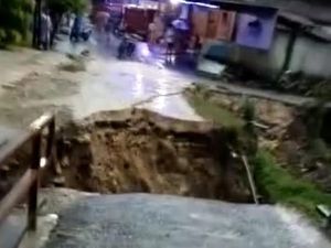 Diguyur Hujan Lebat, Jembatan di Bogorejo Blora Putus