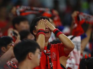 Korsel Dikalahkan Ghana, Tangis Suporter Pecah