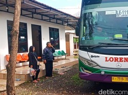 Terima Kabar Kematian saat Naik Bus, Tangis Mertua Kru Heli Polri Pecah