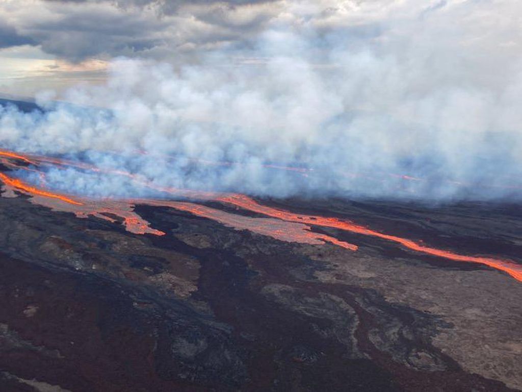 Mauna Loa, Gunung Api Terbesar Dunia Erupsi setelah 38 Tahun