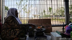 Mereka yang Bertahan untuk Masuk ke Kampung Susun Bayam