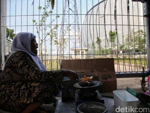 Mereka yang Bertahan untuk Masuk ke Kampung Susun Bayam