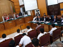 Sepekan Sidang Kasus Yosua: Betapa Sambo Berkuasa dan Misteri Tangis Wanita