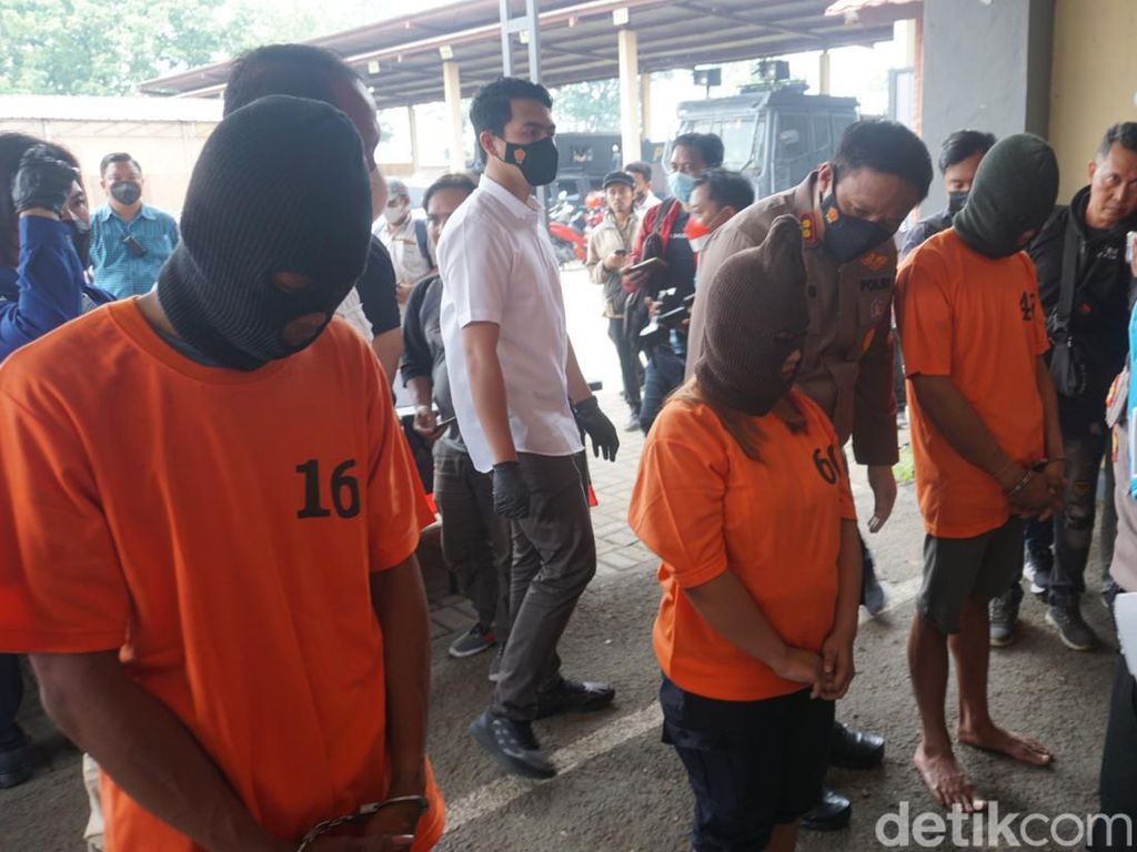 Sadis! Karyawan Toko Gorden di Mojokerto Dibunuh Pakai Pencungkil Ban