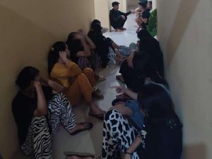 Polisi di Sidrap Gerebek 15 Muda-mudi Mesum di Kos-kosan Polisi di Sidrap Gerebek 15 Muda-mudi Mesum di Kos-kosan