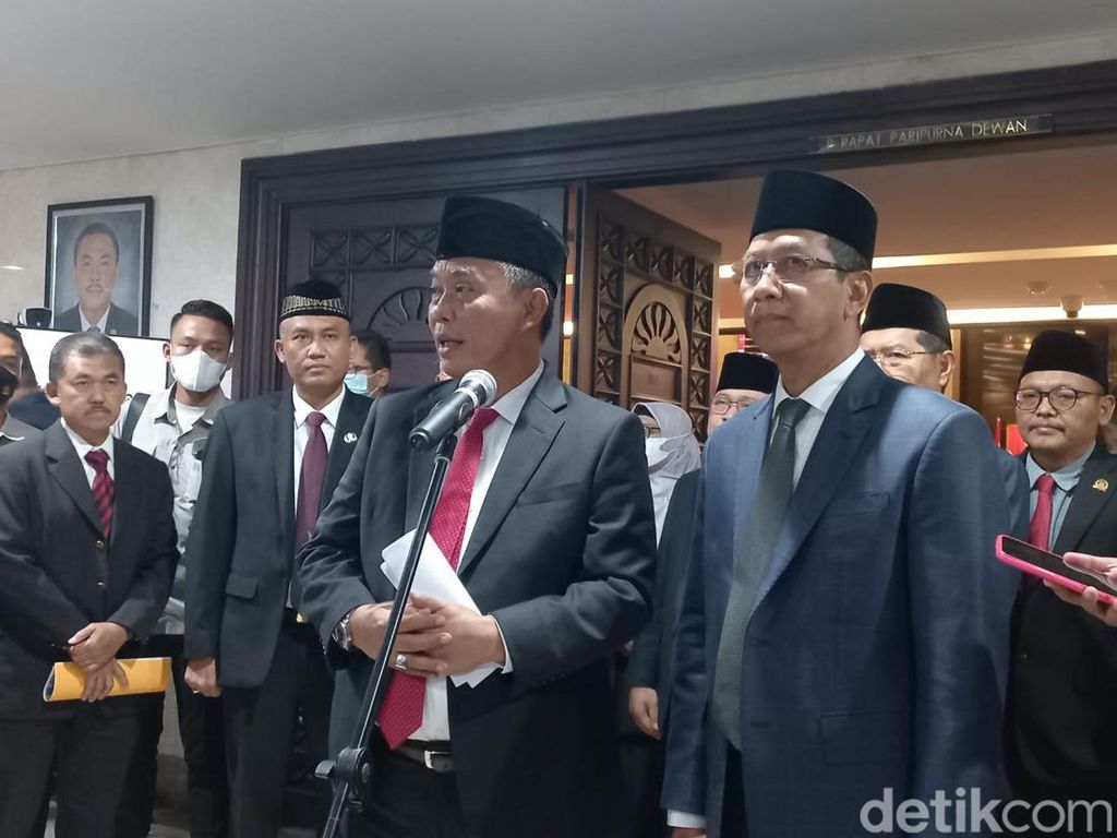Direksi JakPro Dirombak Besar-besaran, Ini Kata Heru Budi Direksi JakPro Dirombak Besar-besaran, Ini Kata Heru Budi
