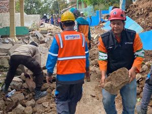 Kisah Pegawai PLN Layani Masyarakat Meski Terdampak Gempa Cianjur