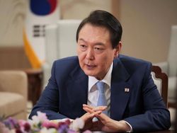 Presiden Korsel Mendadak ke Ukraina, Ada Apa?